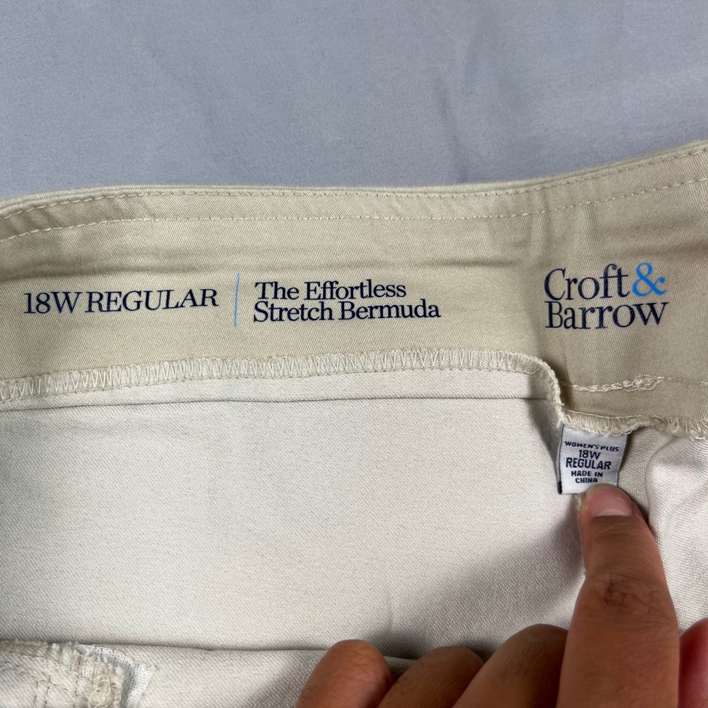 Croft & Barrow Effortless Stretch Bermuda Shorts Womens 18W Khaki Tan Pull On - Picture 9 of 14
